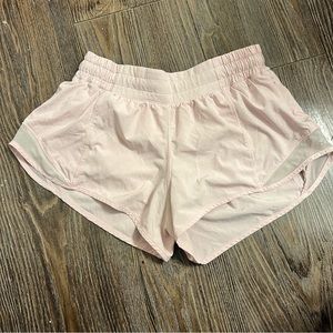 Lululemon Hotty Hot 2.5 inch